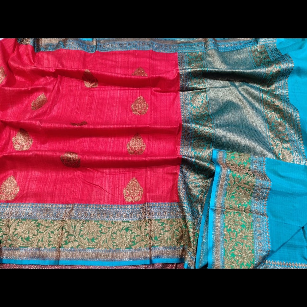 Classic Red Banarasi handloom silk saree